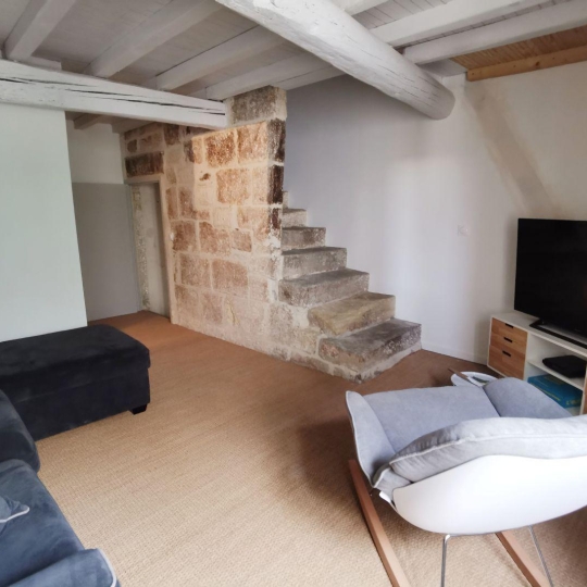AIGUES-VIVES IMMO : House | GALLARGUES-LE-MONTUEUX (30660) | 69.00m2 | 700 € 