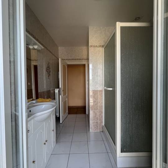  AIGUES-VIVES IMMO : Maison / Villa | AIGUES-VIVES (30670) | 73 m2 | 790 € 