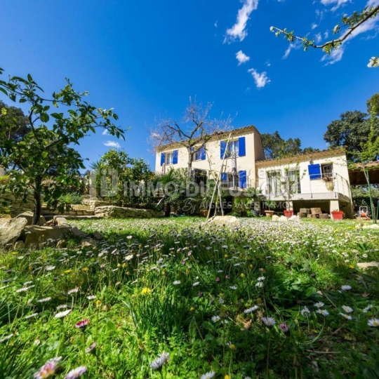  AIGUES-VIVES IMMO : Maison / Villa | BOISSIERES (30114) | 190 m2 | 730 000 € 