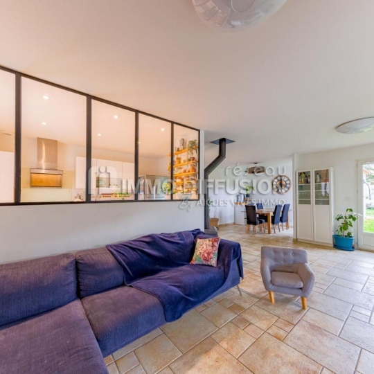 AIGUES-VIVES IMMO : Maison / Villa | VIC-LE-FESQ (30260) | 127 m2 | 299 000 € 