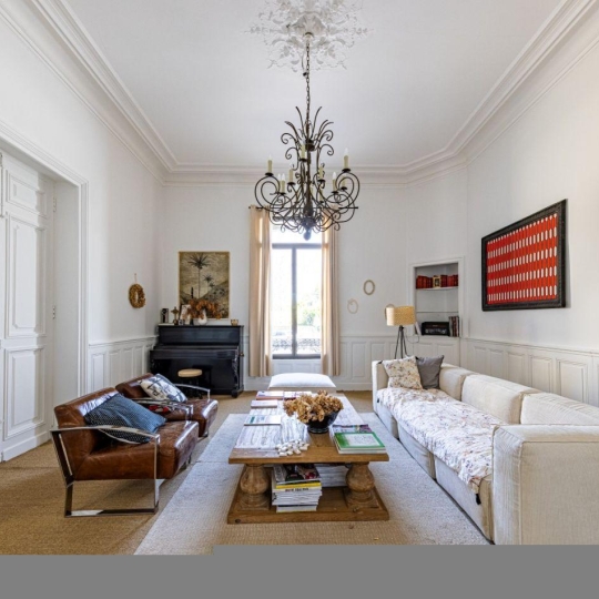  AIGUES-VIVES IMMO : Maison / Villa | AIGUES-VIVES (30670) | 233 m2 | 895 000 € 