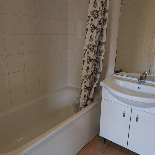  AIGUES-VIVES IMMO : House | GALLARGUES-LE-MONTUEUX (30660) | 35 m2 | 76 000 € 