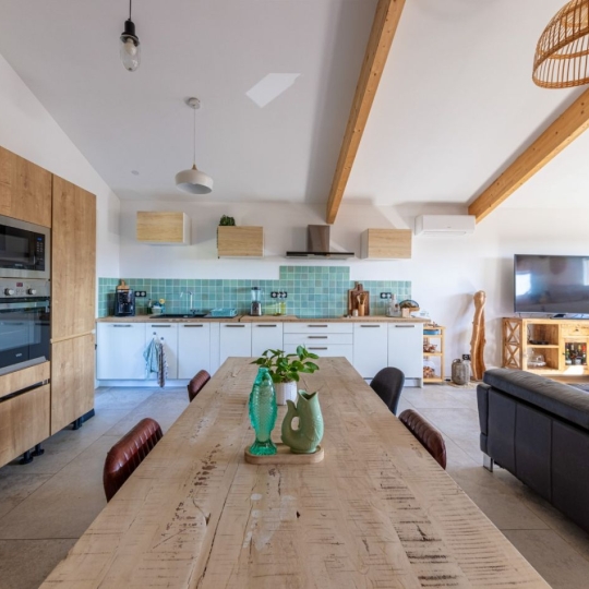 AIGUES-VIVES IMMO : Appartement | LUNEL-VIEL (34400) | 100 m2 | 335 000 € 
