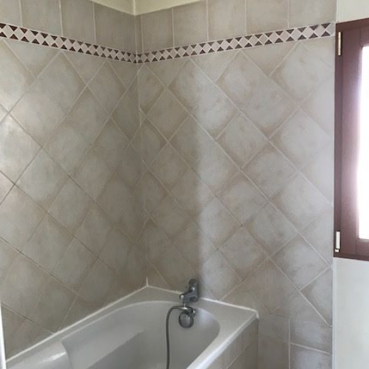  Annonces AIGUESVIVES : House | MILHAUD (30540) | 50 m2 | 852 &euro; 