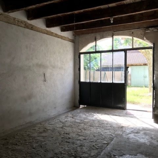  Annonces AIGUESVIVES : House | MILHAUD (30540) | 50 m2 | 852 &euro; 