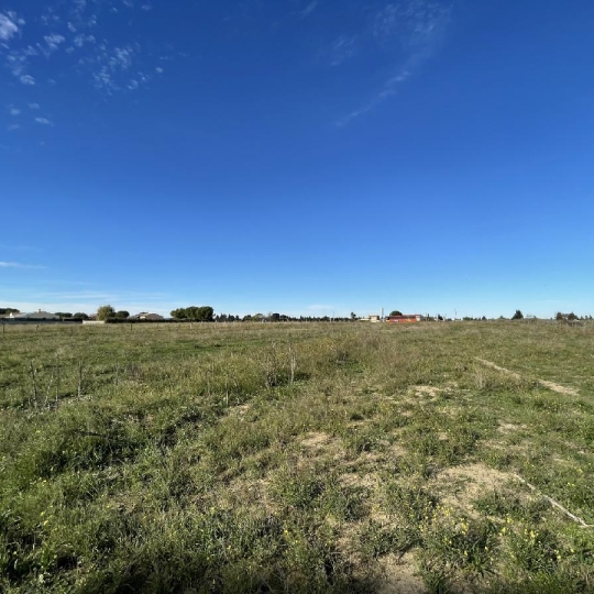  Annonces AIGUESVIVES : Terrain | GALLARGUES-LE-MONTUEUX (30660) | 650 m2 | 99 900 &euro; 