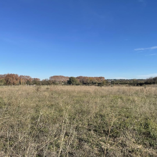  Annonces AIGUESVIVES : Terrain | GALLARGUES-LE-MONTUEUX (30660) | 642 m2 | 129 900 &euro; 