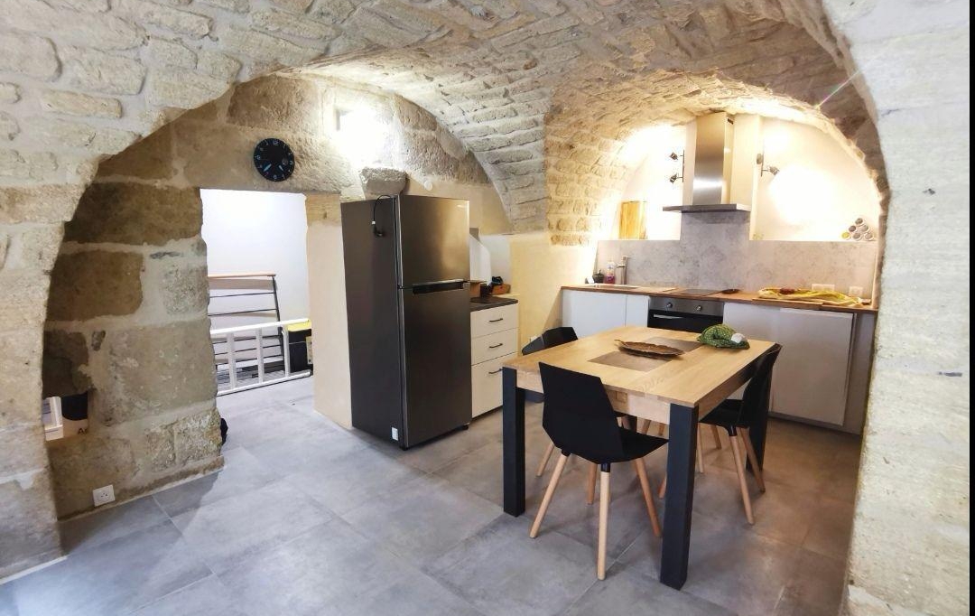 AIGUES-VIVES IMMO : House | GALLARGUES-LE-MONTUEUX (30660) | 69 m2 | 700 € 
