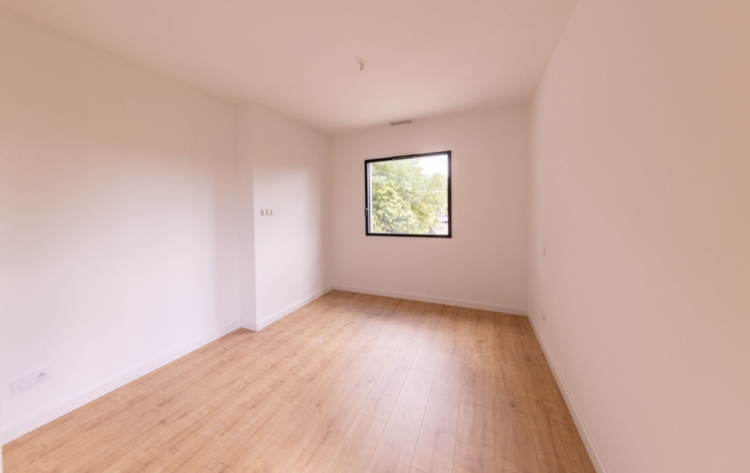 AIGUES-VIVES IMMO : Maison / Villa | AIGUES-VIVES (30670) | 168 m2 | 2 600 € 