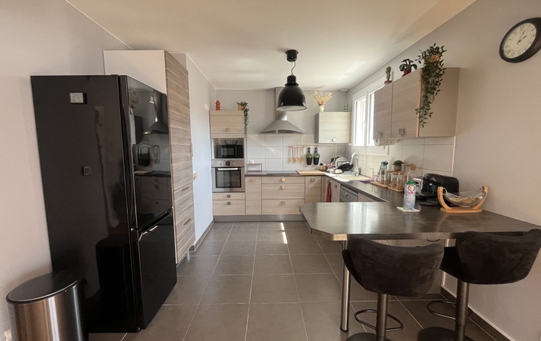 AIGUES-VIVES IMMO : Appartement | AIGUES-VIVES (30670) | 96 m2 | 920 € 