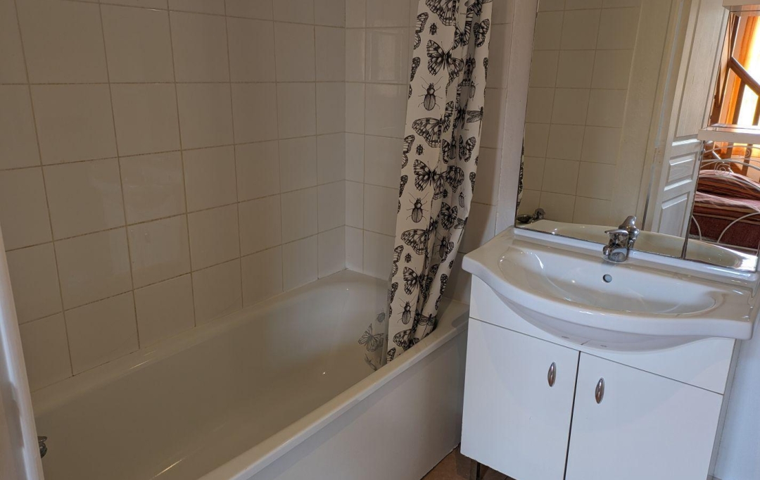 AIGUES-VIVES IMMO : House | GALLARGUES-LE-MONTUEUX (30660) | 35 m2 | 76 000 € 