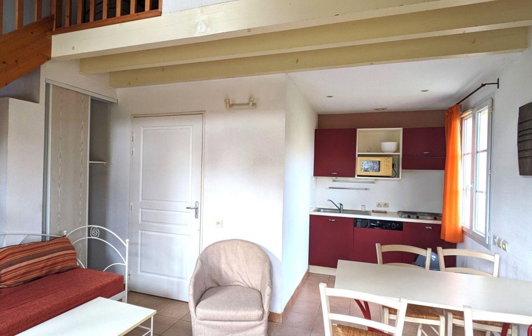 AIGUES-VIVES IMMO : House | GALLARGUES-LE-MONTUEUX (30660) | 35 m2 | 74 000 € 