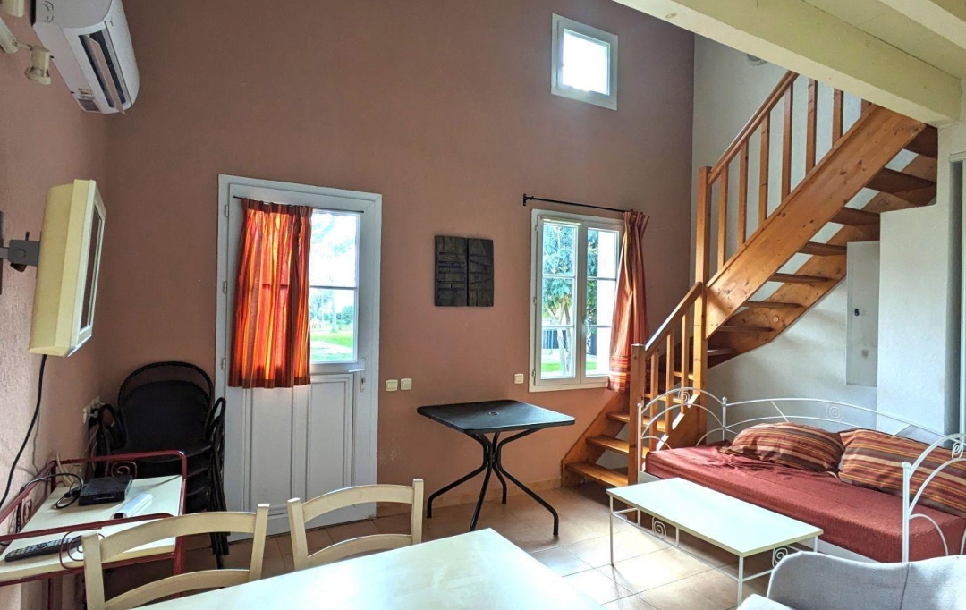 AIGUES-VIVES IMMO : House | GALLARGUES-LE-MONTUEUX (30660) | 35 m2 | 74 000 € 