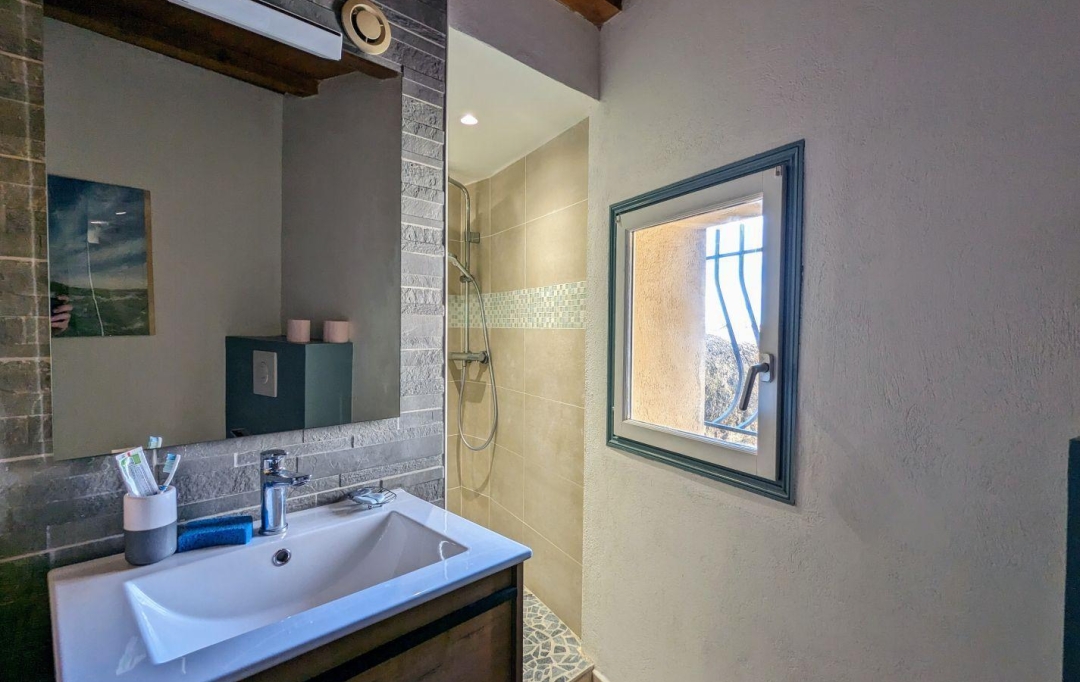 AIGUES-VIVES IMMO : House | GALLARGUES-LE-MONTUEUX (30660) | 83 m2 | 250 000 € 