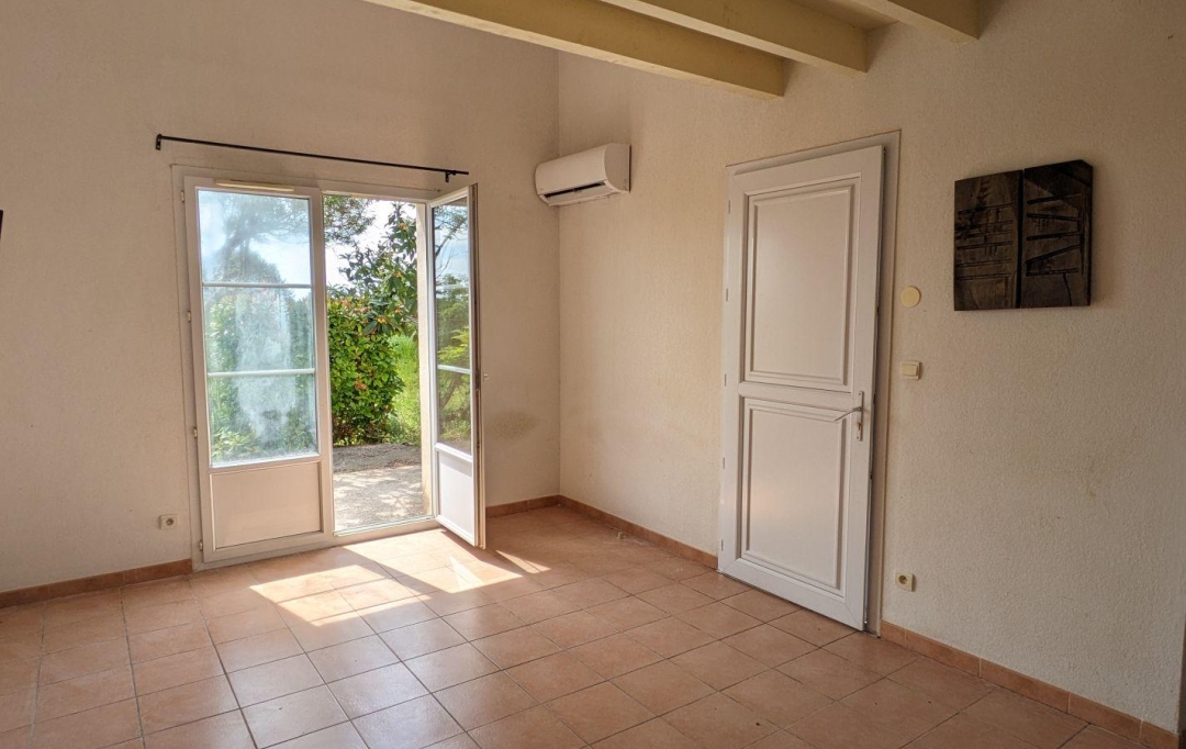 AIGUES-VIVES IMMO : Maison / Villa | GALLARGUES-LE-MONTUEUX (30660) | 45 m2 | 108 000 € 