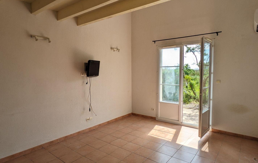 AIGUES-VIVES IMMO : Maison / Villa | GALLARGUES-LE-MONTUEUX (30660) | 45 m2 | 108 000 € 