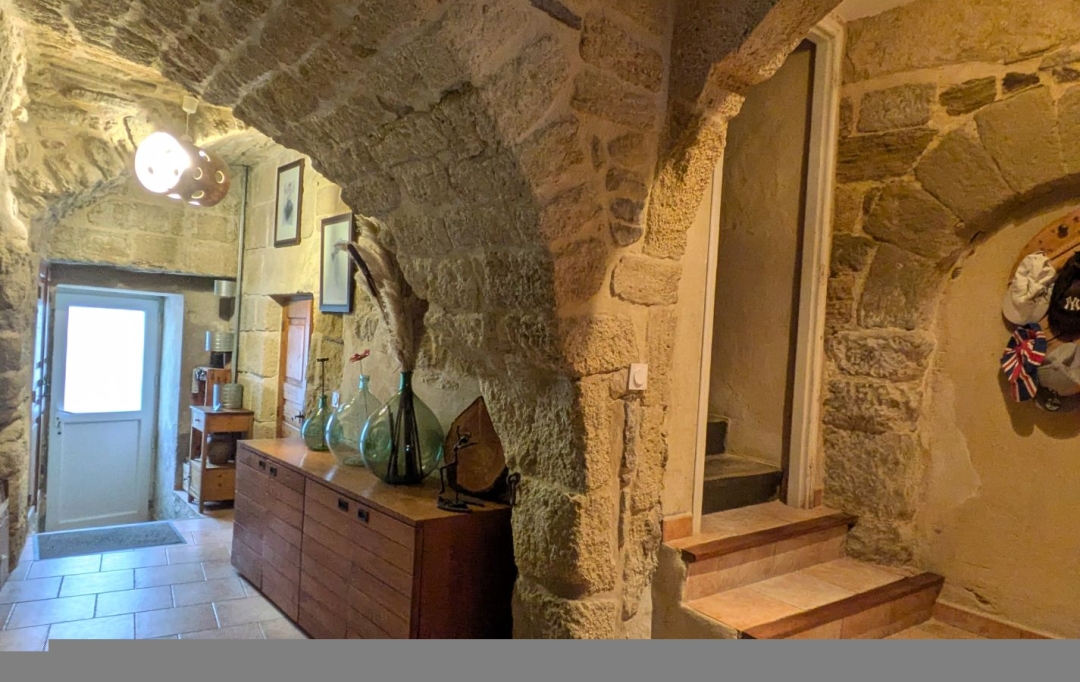 AIGUES-VIVES IMMO : Maison / Villa | GALLARGUES-LE-MONTUEUX (30660) | 92 m2 | 213 000 € 