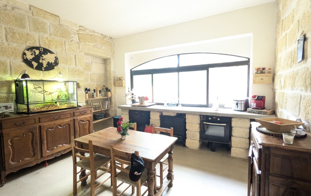 AIGUES-VIVES IMMO : Maison / Villa | GALLARGUES-LE-MONTUEUX (30660) | 330 m2 | 690 000 € 