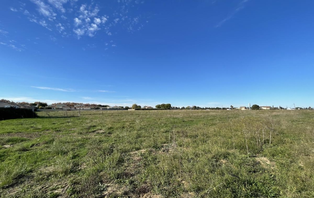 Annonces AIGUESVIVES : Terrain | GALLARGUES-LE-MONTUEUX (30660) | 650 m2 | 99 900 &euro; 