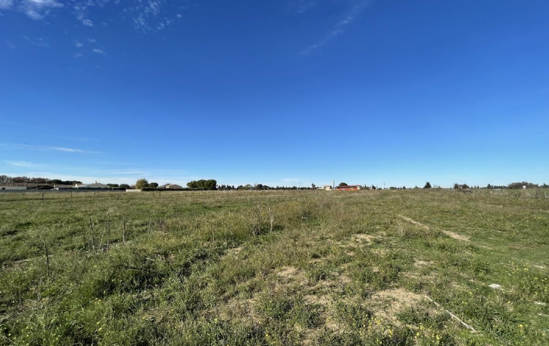Annonces AIGUESVIVES : Terrain | GALLARGUES-LE-MONTUEUX (30660) | 650 m2 | 99 900 &euro; 