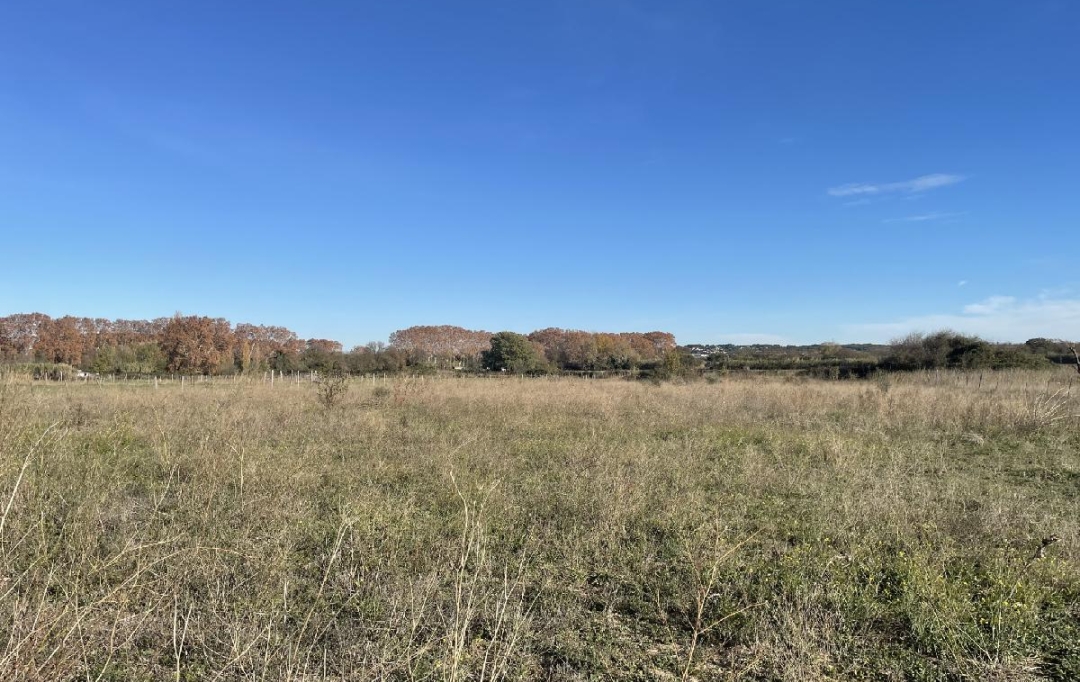 Annonces AIGUESVIVES : Terrain | GALLARGUES-LE-MONTUEUX (30660) | 642 m2 | 129 900 &euro; 