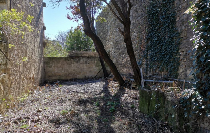 AIGUES-VIVES IMMO : Autres | GALLARGUES-LE-MONTUEUX (30660) | 56 m2 | 77 000 € 