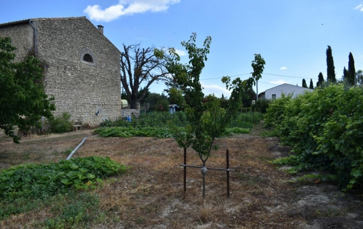 AIGUES-VIVES IMMO : Terrain | GALLARGUES-LE-MONTUEUX (30660) | 750 m2 | 262 500 € 