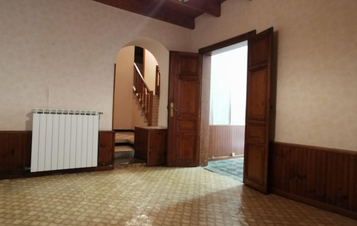 AIGUES-VIVES IMMO : House | GALLARGUES-LE-MONTUEUX (30660) | 121 m2 | 128 000 € 