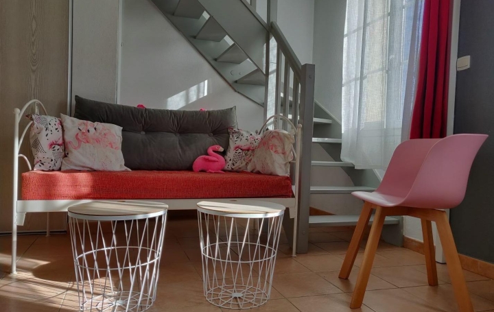  AIGUES-VIVES IMMO Maison / Villa | GALLARGUES-LE-MONTUEUX (30660) | 35 m2 | 114 000 € 