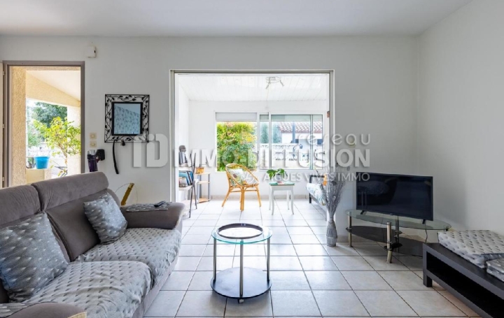  AIGUES-VIVES IMMO Maison / Villa | GALLARGUES-LE-MONTUEUX (30660) | 110 m2 | 358 000 € 