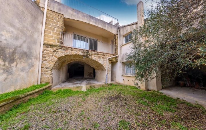  AIGUES-VIVES IMMO Maison / Villa | AIGUES-VIVES (30670) | 220 m2 | 450 000 € 